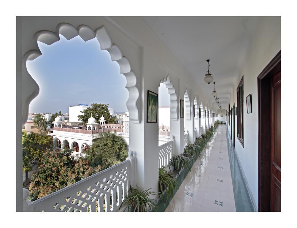 Heritage Khandwa Haveli Hotel Jaipur Exterior photo