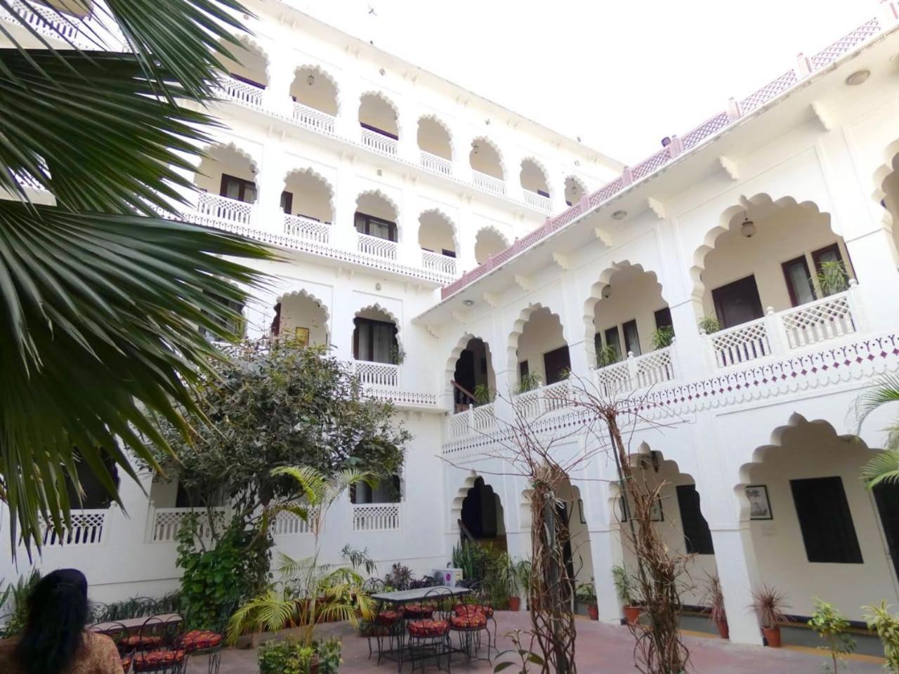 Heritage Khandwa Haveli Hotel Jaipur Exterior photo